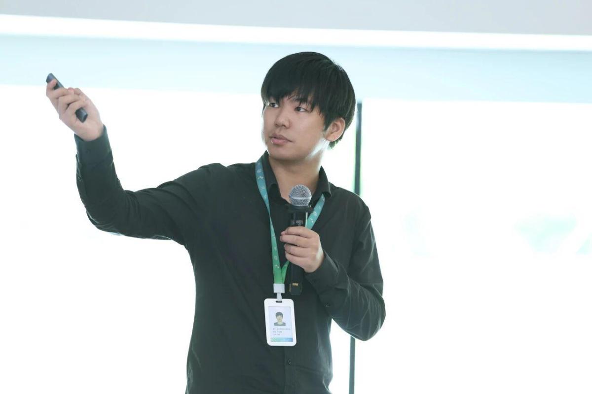 罗业鑫  上海天文馆